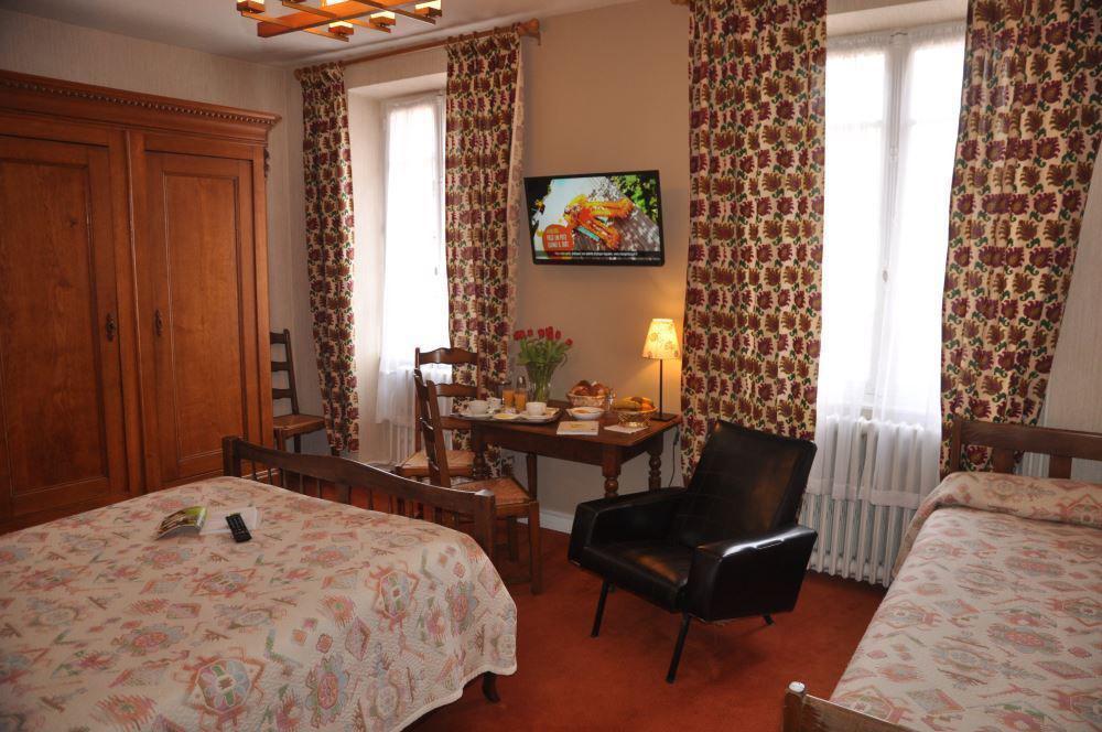 Hotel De Paris Poligny  Exteriör bild